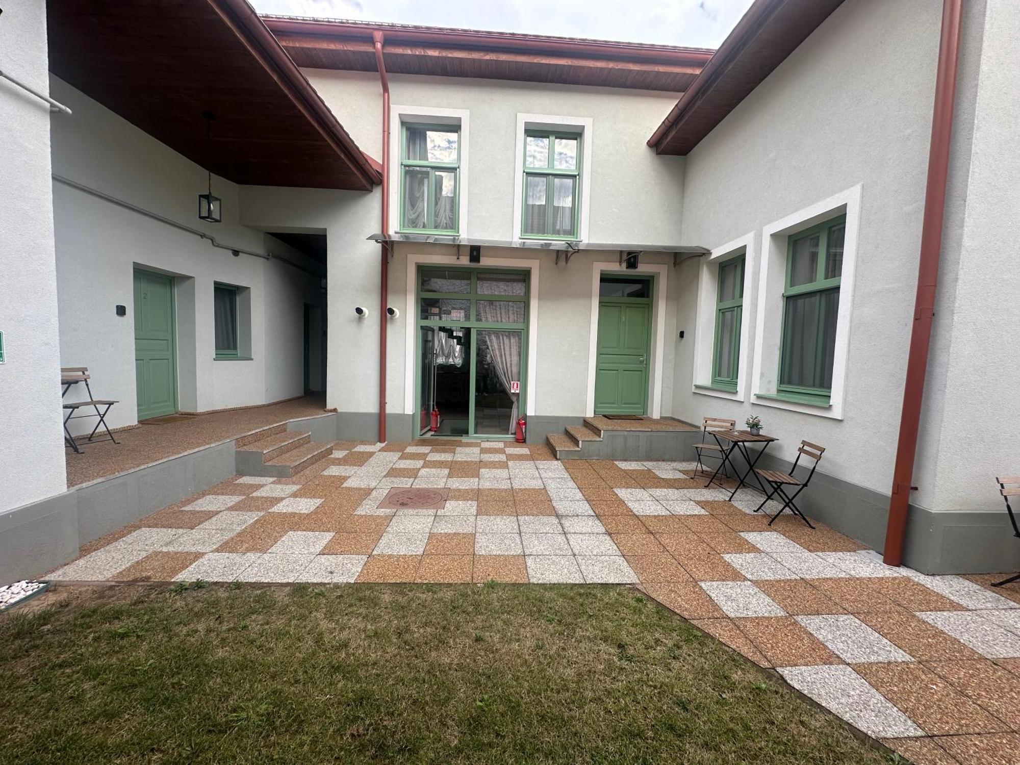 Aparthotel Casa 1901 Baia Mare Exterior foto